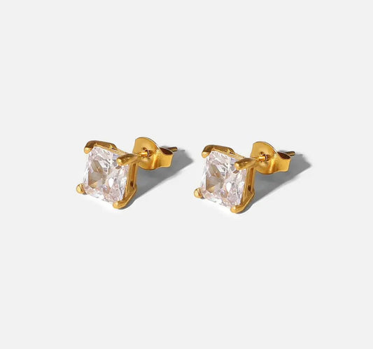 Caisy Studs