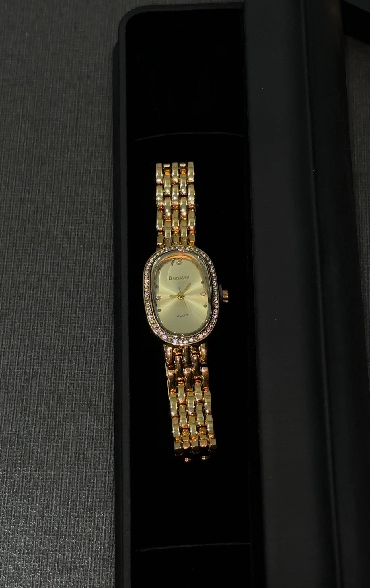 Cassle Watch