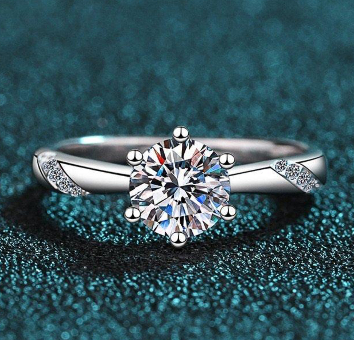 Aina Adjustable Ring