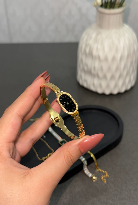 Valine Cuff