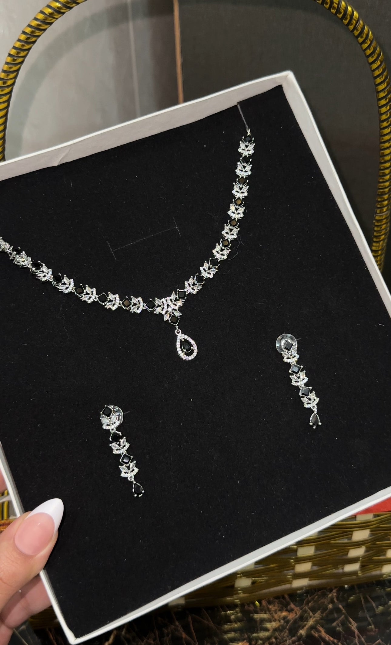 Swan Zircon Set