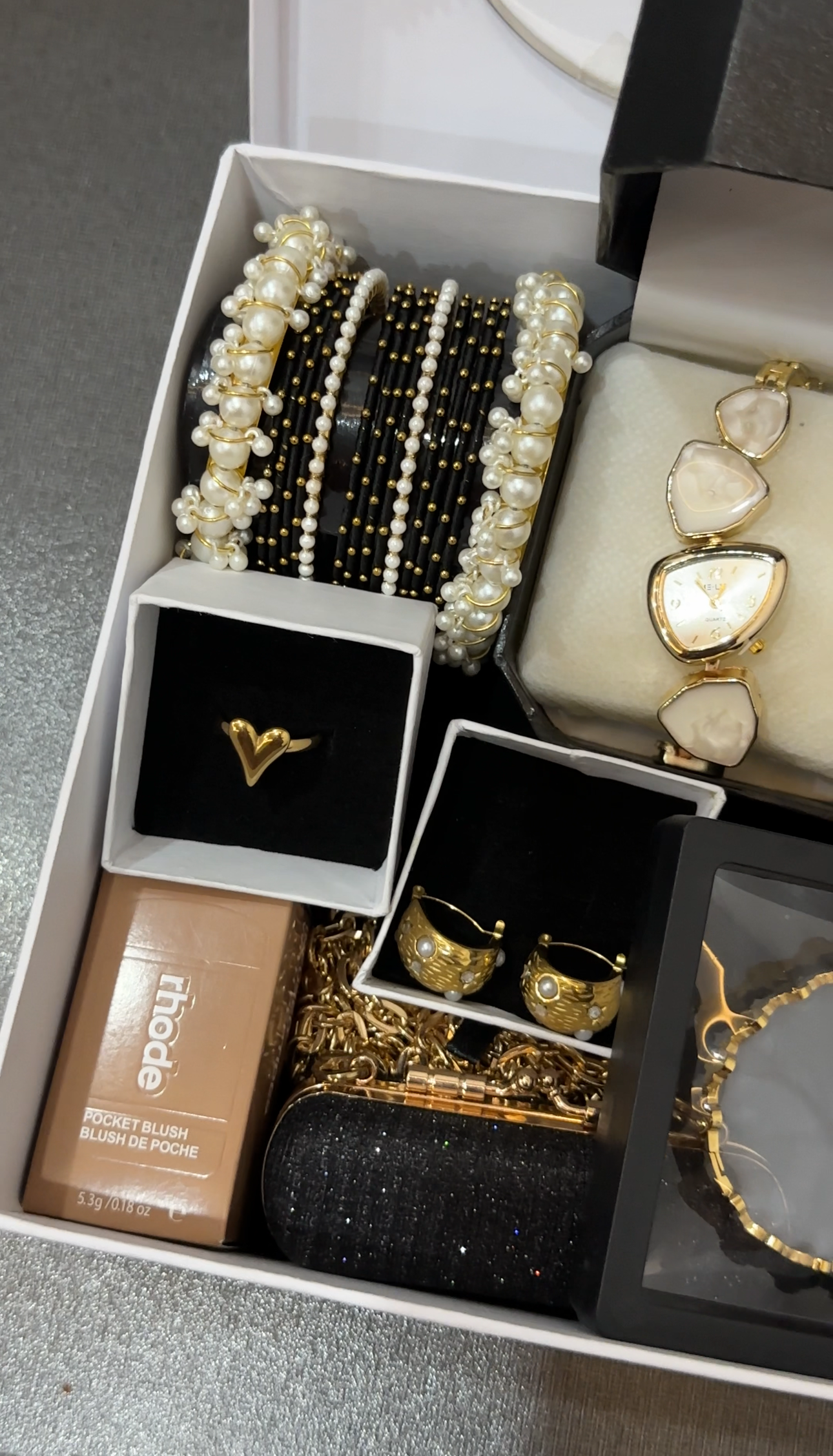 Alice Birthday Gift box