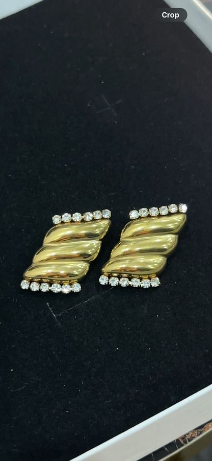 Laurel Studs