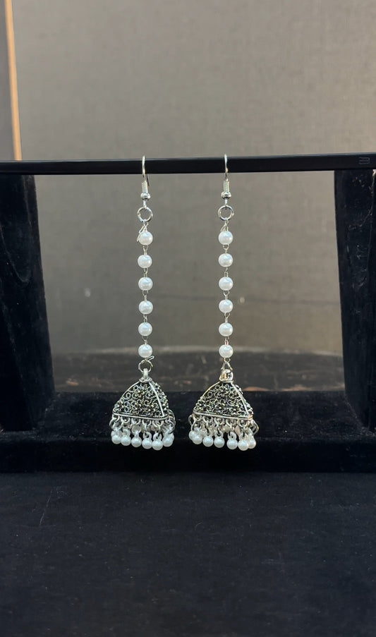 Sajal pearl jhumkay
