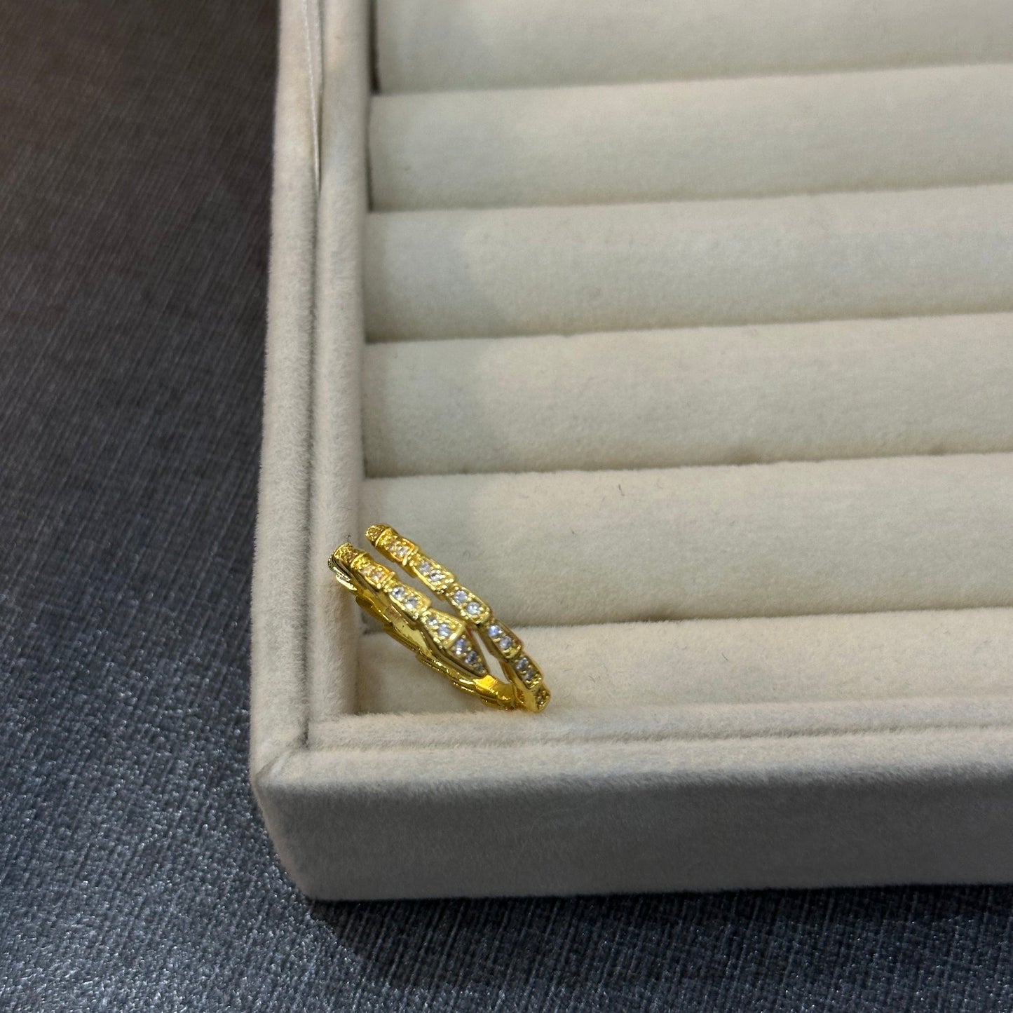 Serpent Angle Ring