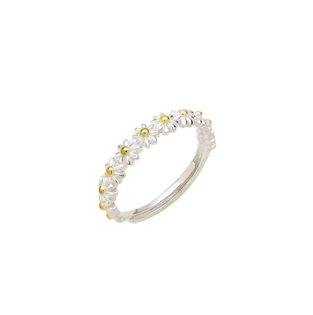 Daisy Adjustable Ring