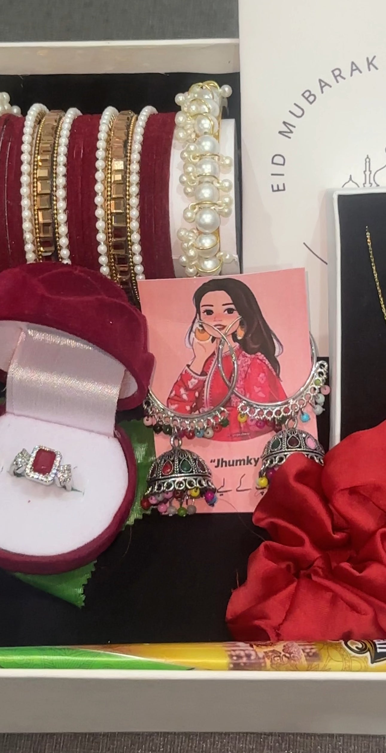 Mehroon Eidi Box