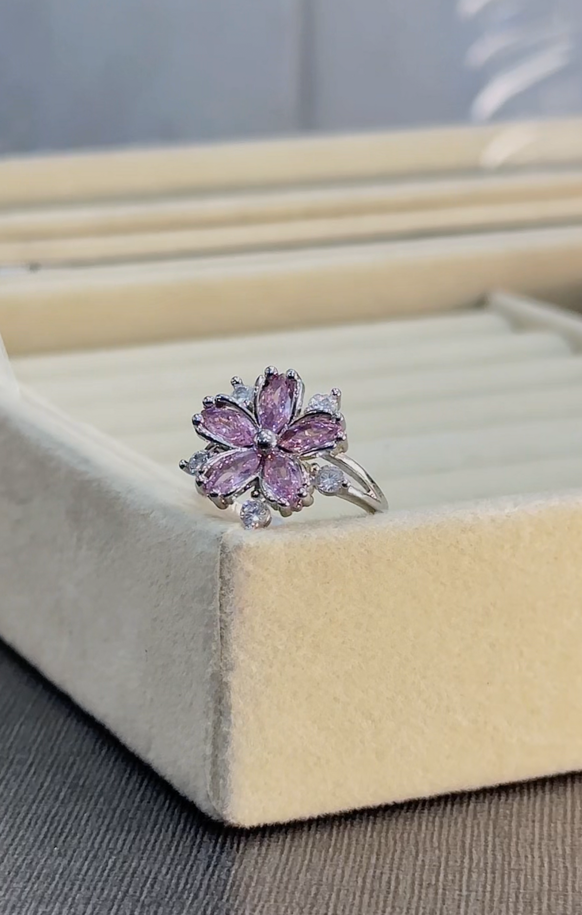 Rosa Adjustable Ring