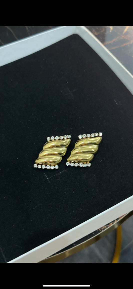 Laurel Studs