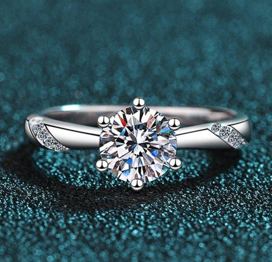 Aina Adjustable Ring