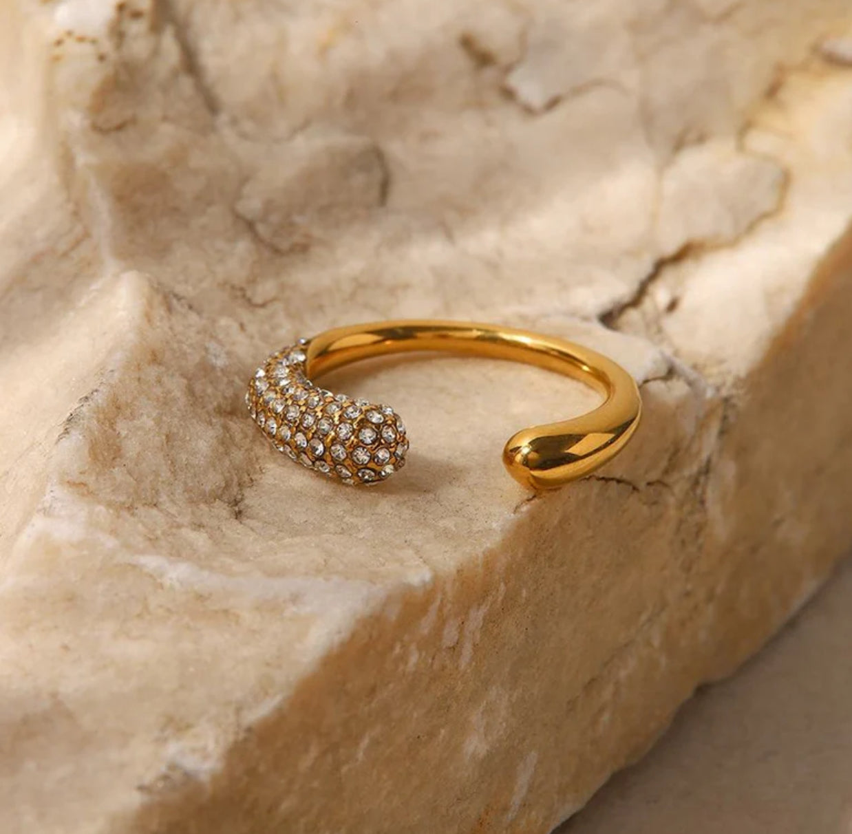 Evander Ring