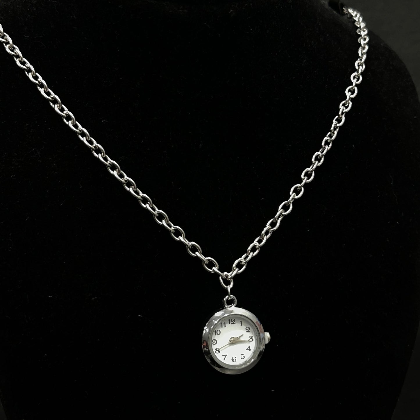 Verscor Time Pendant
