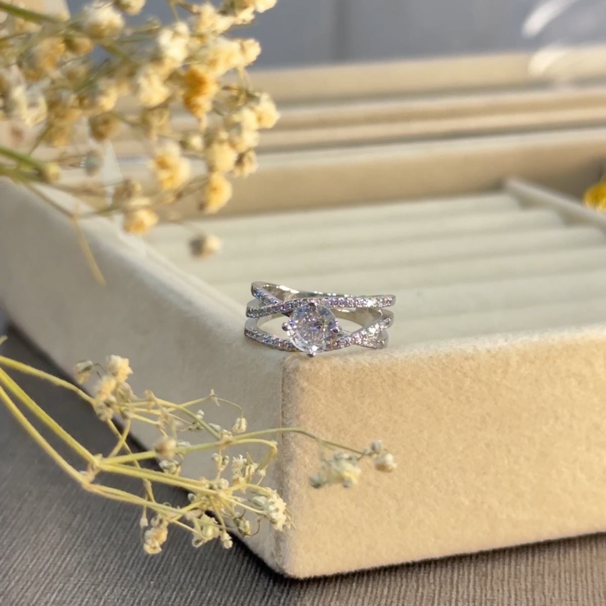 Tiara Adjustable Ring