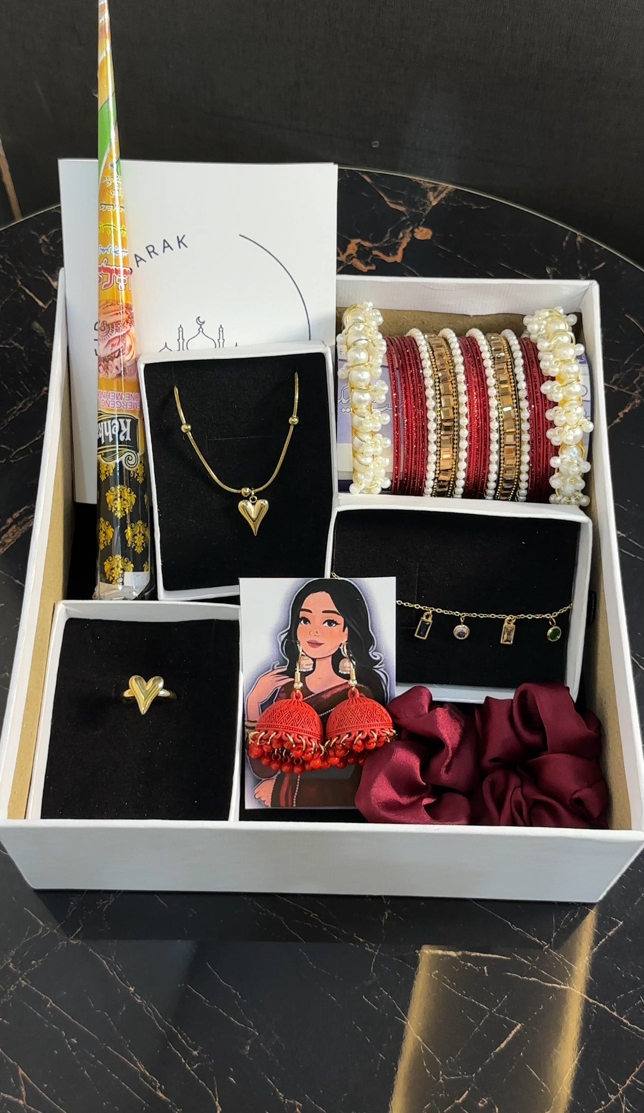 Rang-e-Haya Eidi box