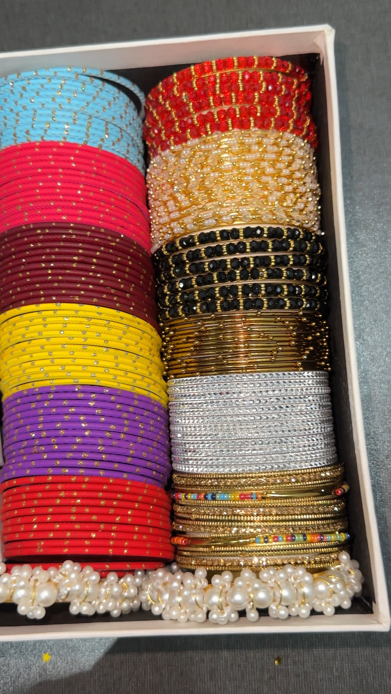 Saqlain Bangles box