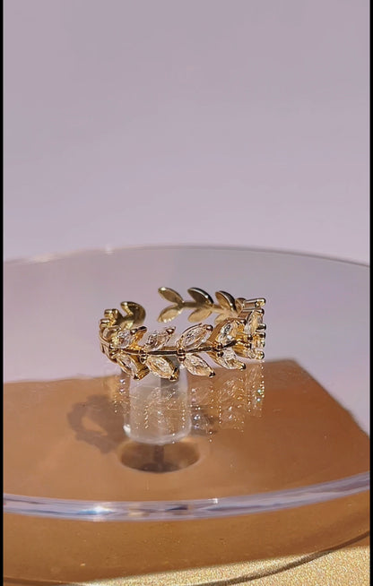 Lilly Adjustable Ring