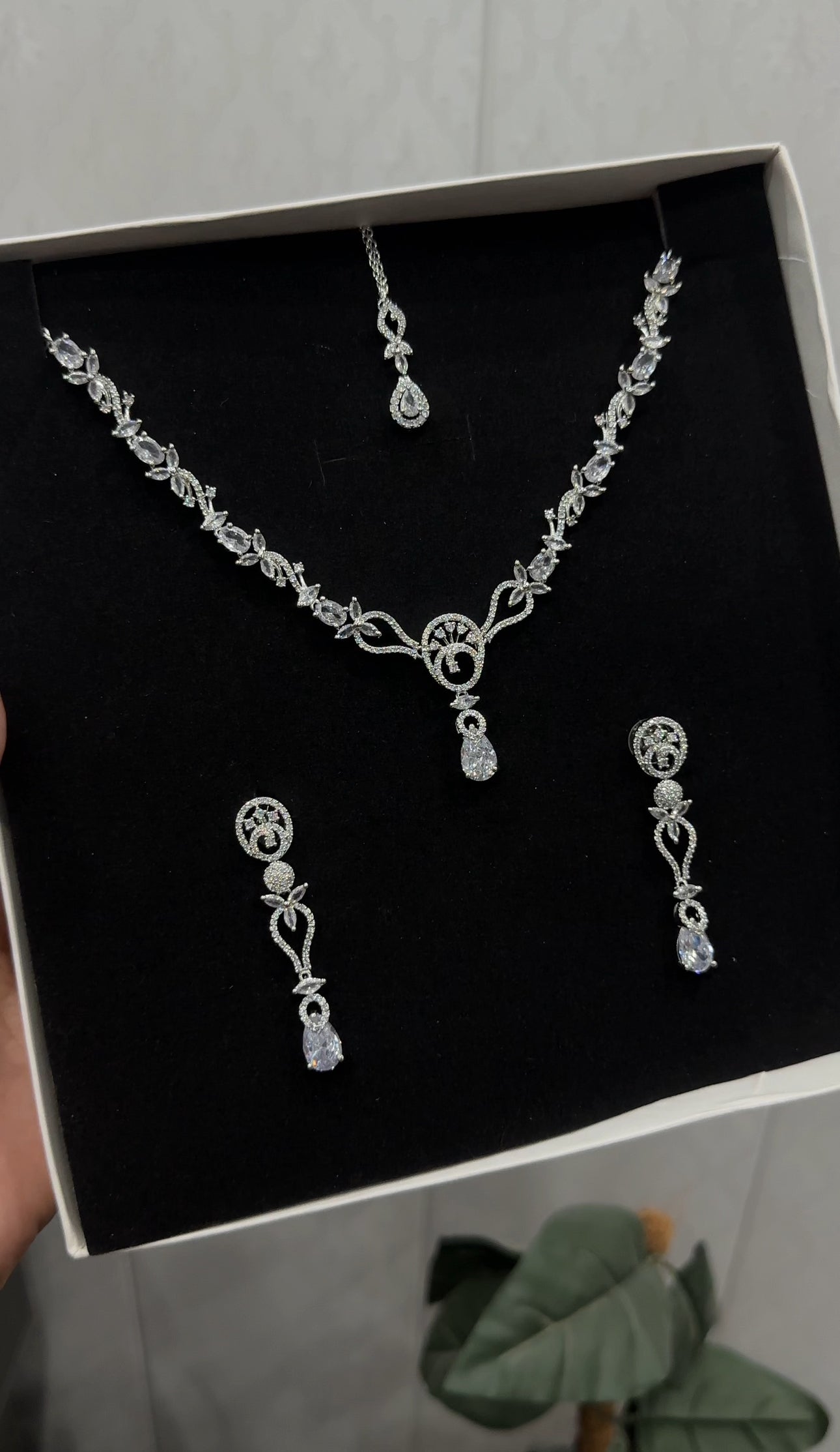 Celestia Zircon Set