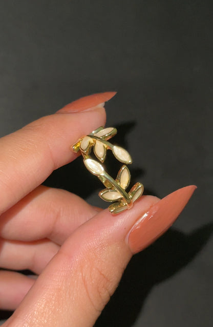Claire Adjustable Ring