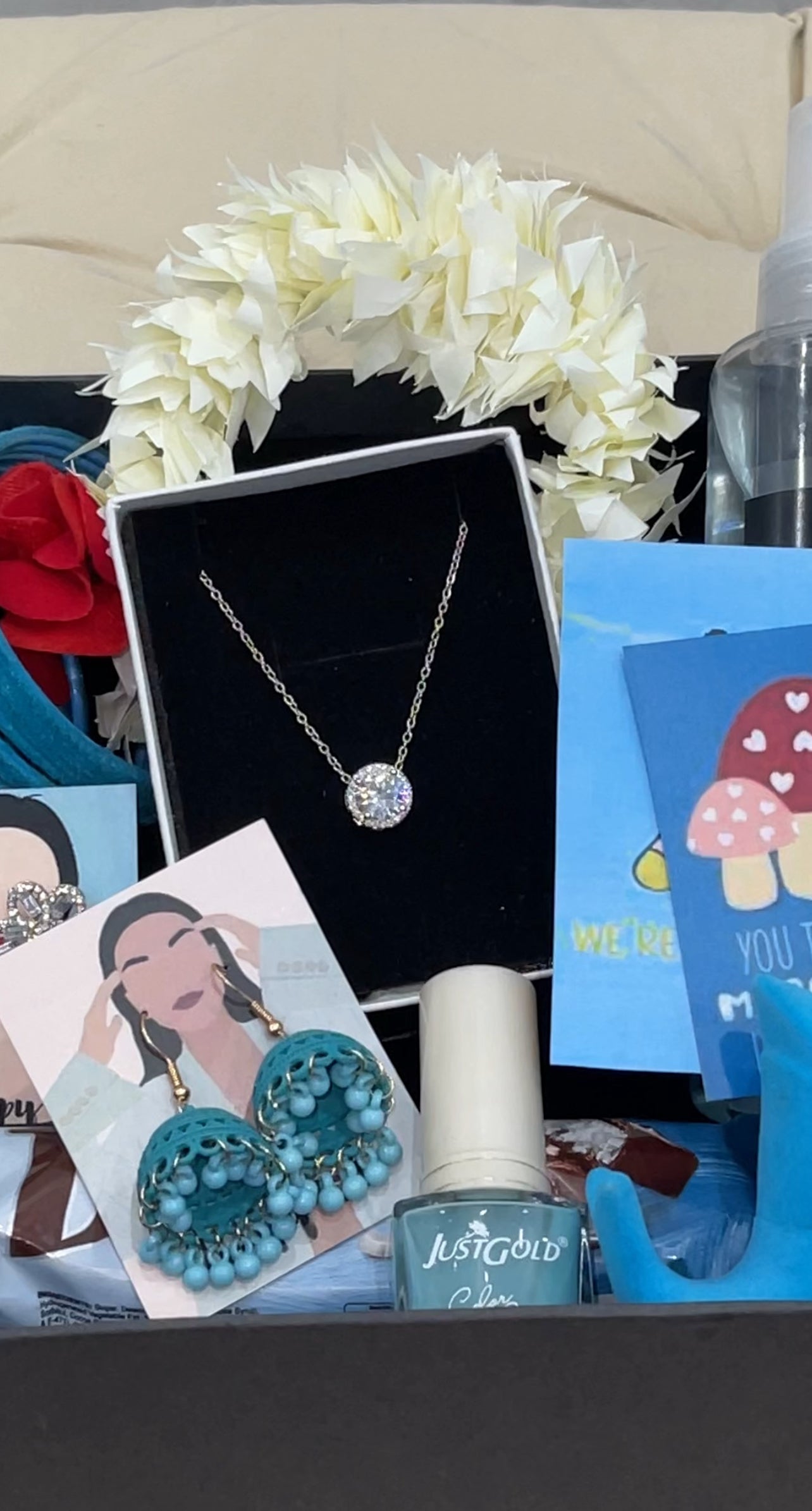 Hala Eid Box