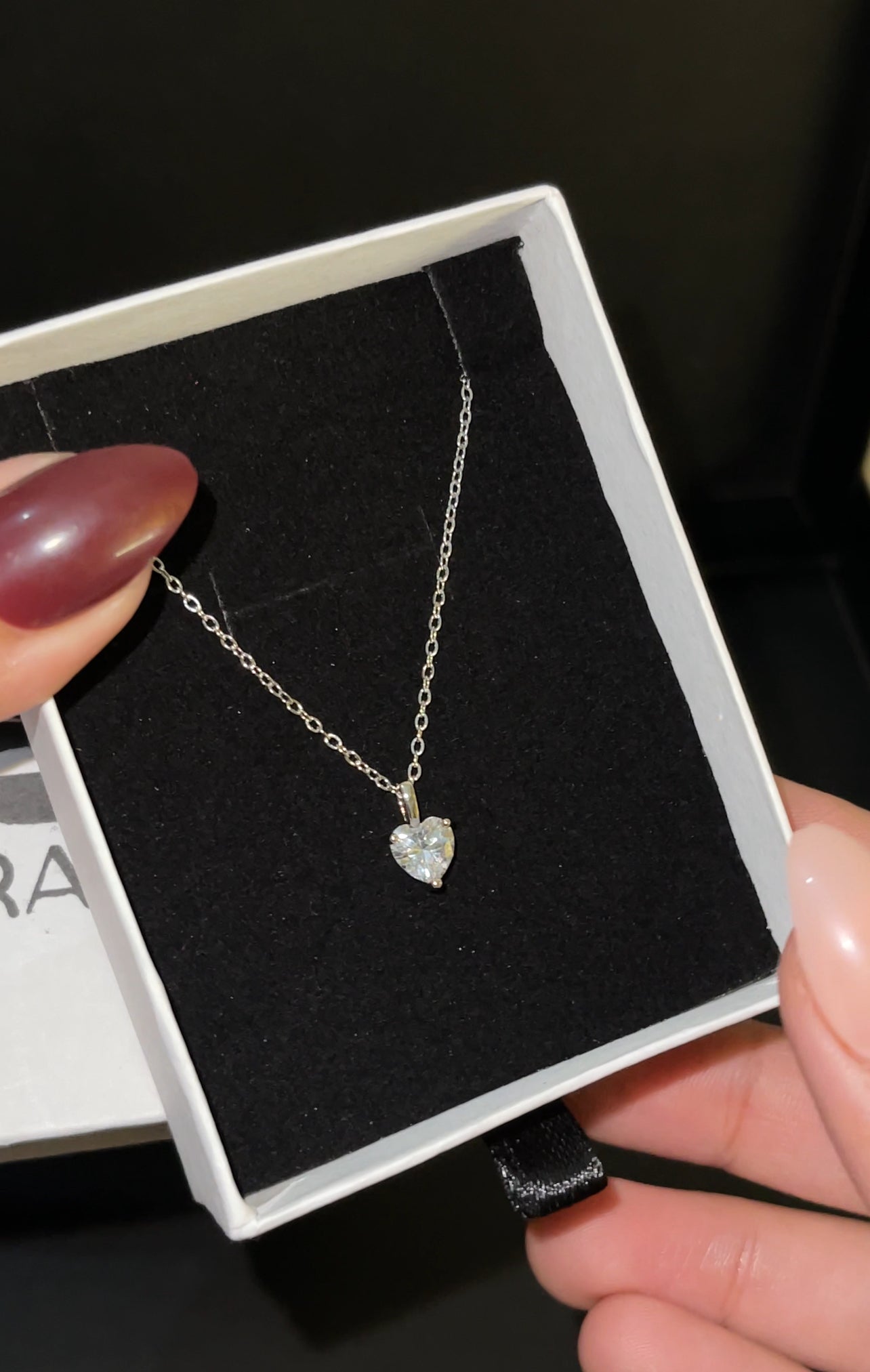 Minimal Savena Pendant