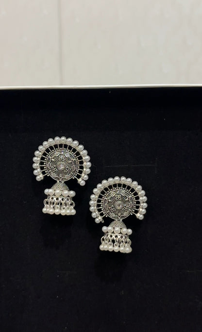 Pearl Rim Jhumkay
