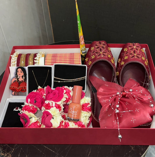 Mehroon Khussa Eidi box