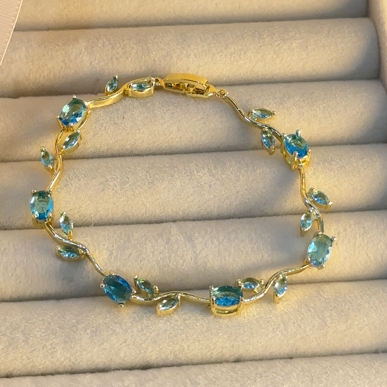 Elsa Tulip Bracelet