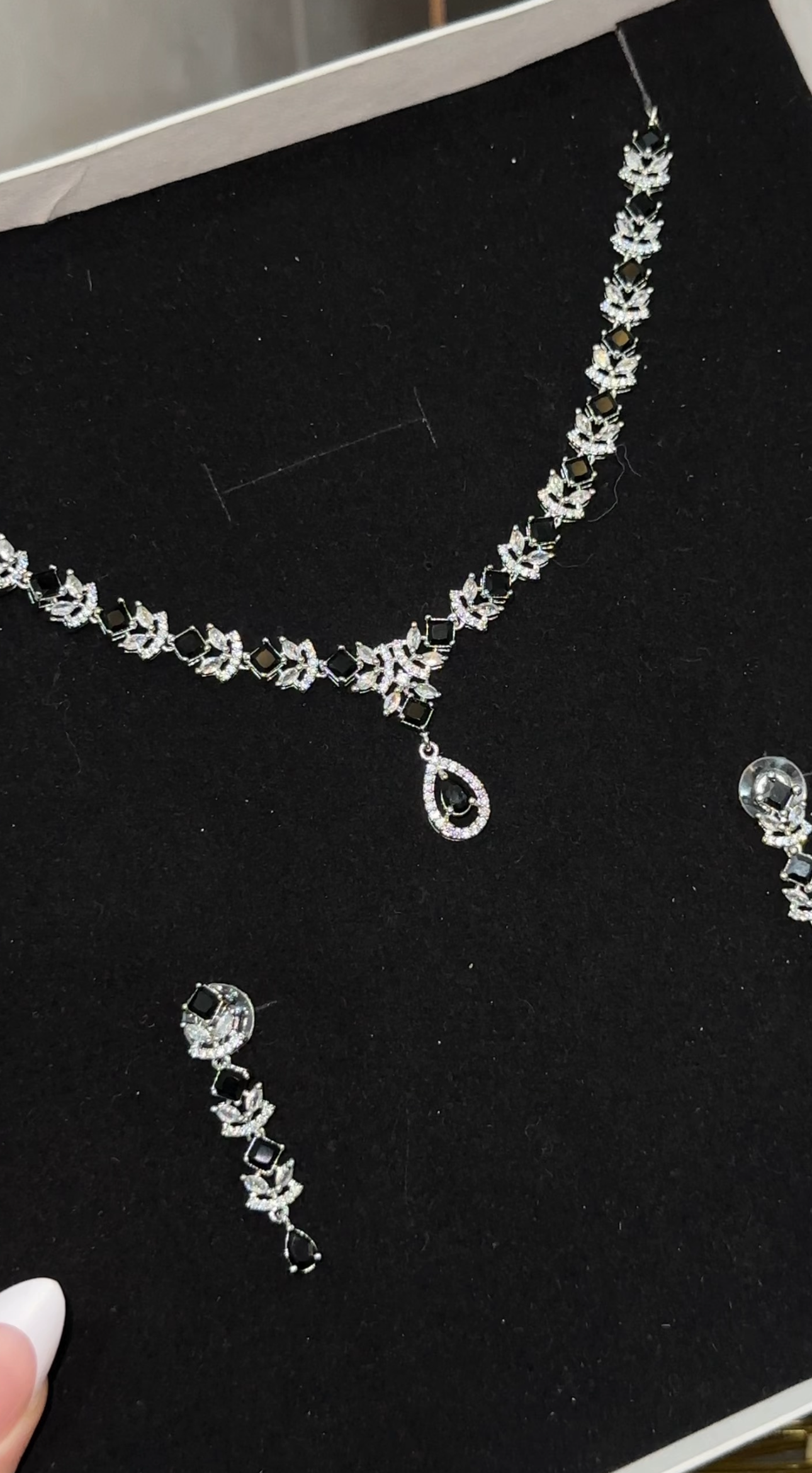Swan Zircon Set