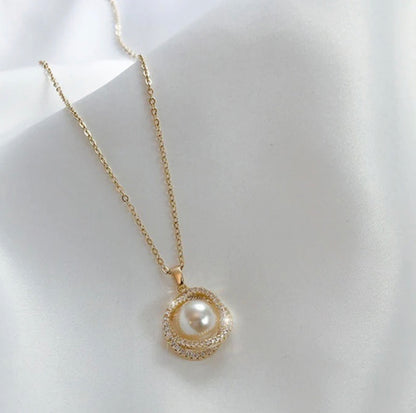 Pearl beaded pendant