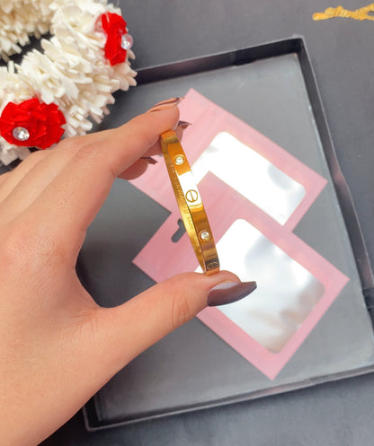 Cartier love bracelet